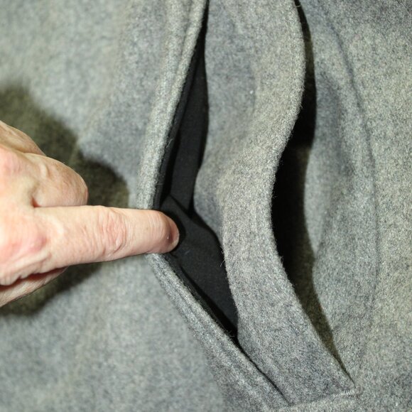 London Fog Pea Coat Women 2XL Light Gray 3/4 Car Coat Button Front Lined Pockets - Picture 4 of 7